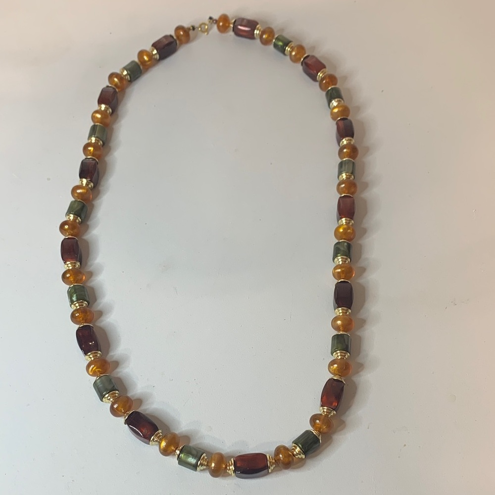 Elegant Multicolor Beaded Necklace